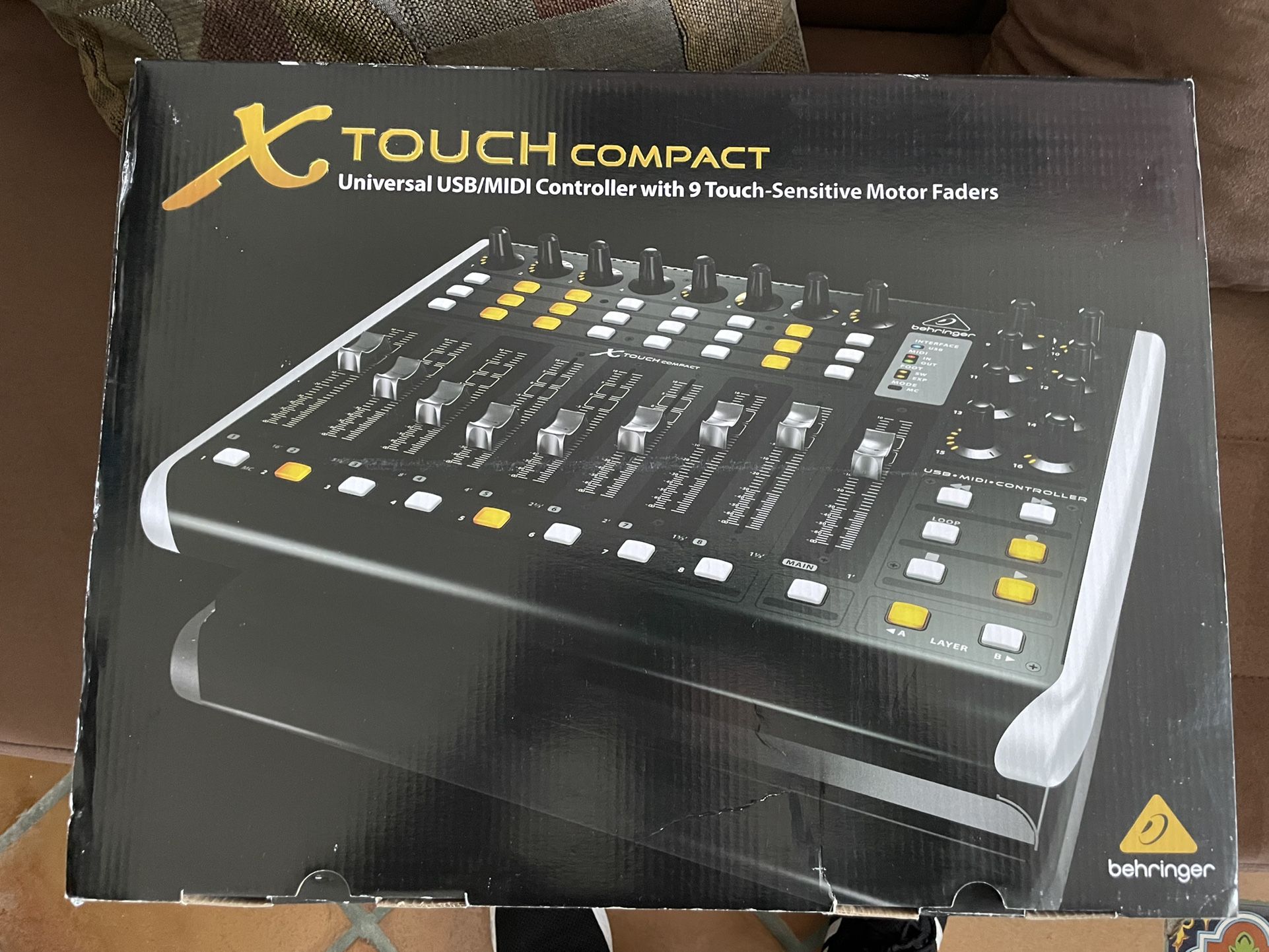 Behringer X-Touch Compact フィジカルコントローラー 【在庫処分大 ...