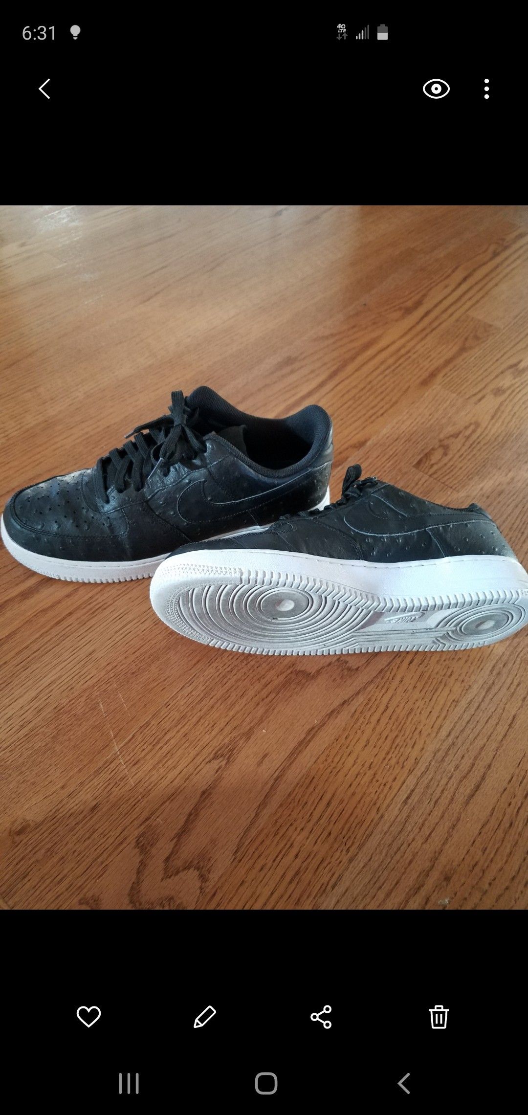Black nike air force 1s