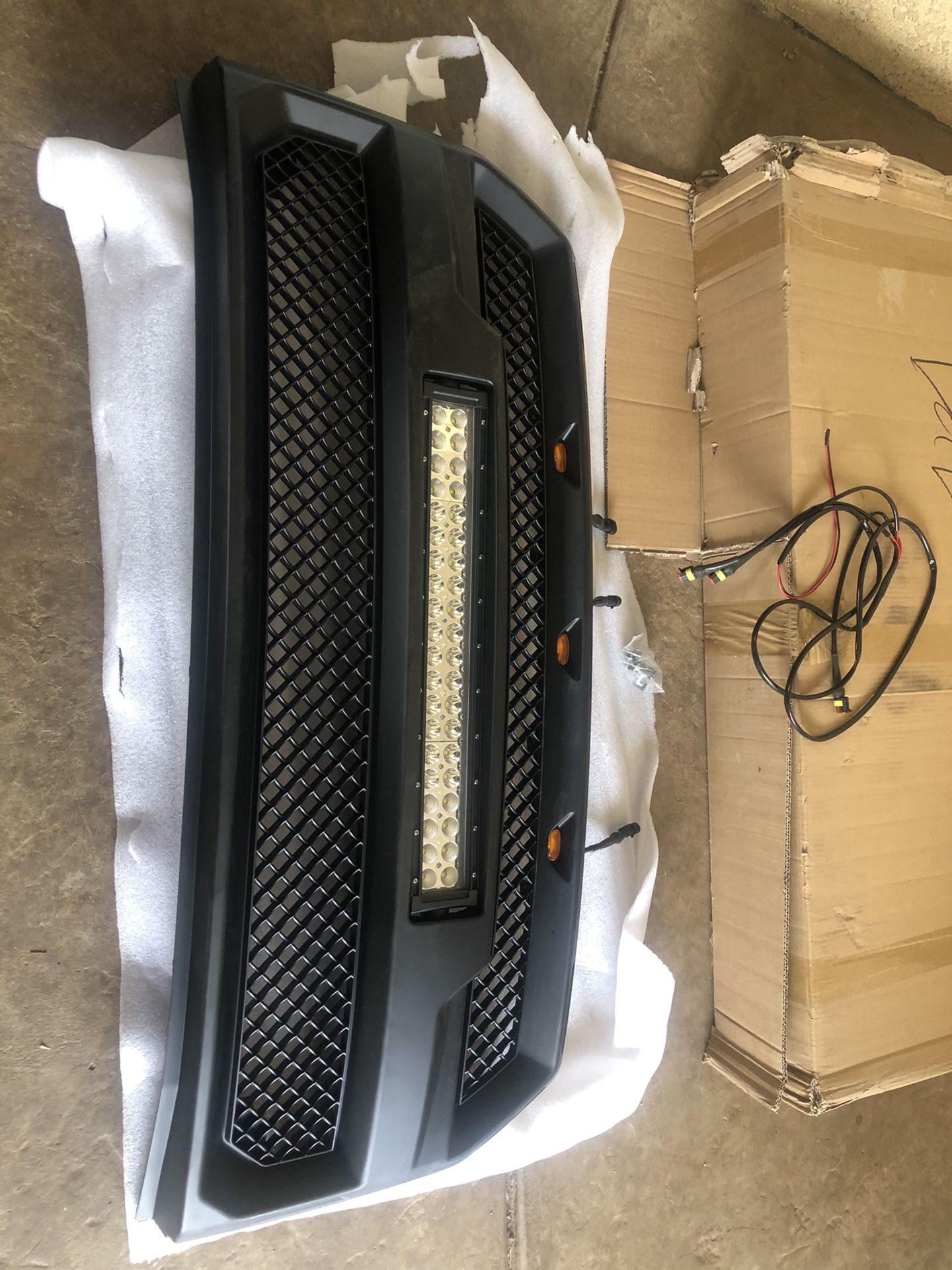 Grill Style Raptor Light Bar