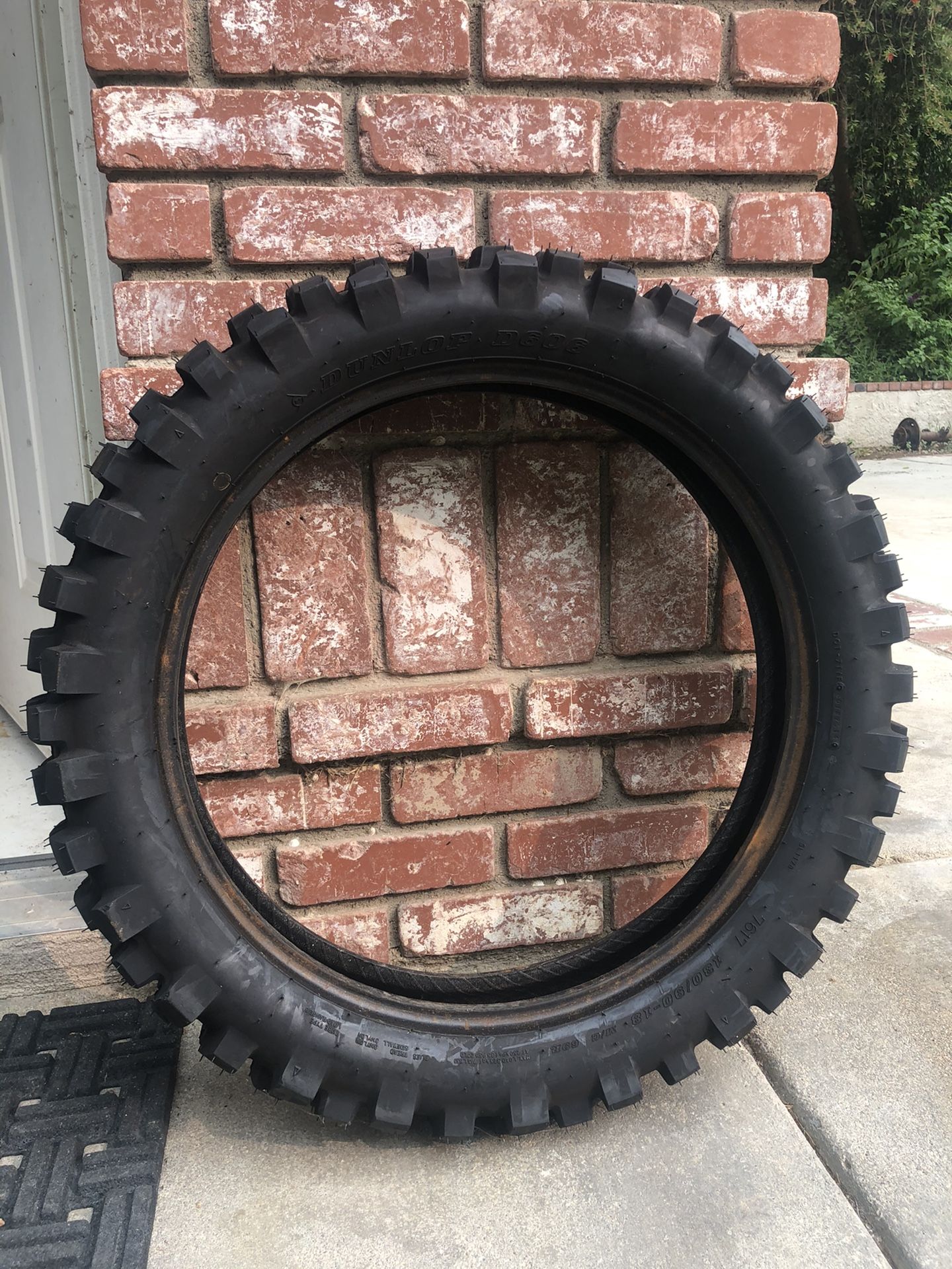 FREE Dunlop D606 Knobby Motorcycle Tire 130/9018 for Sale in Corona