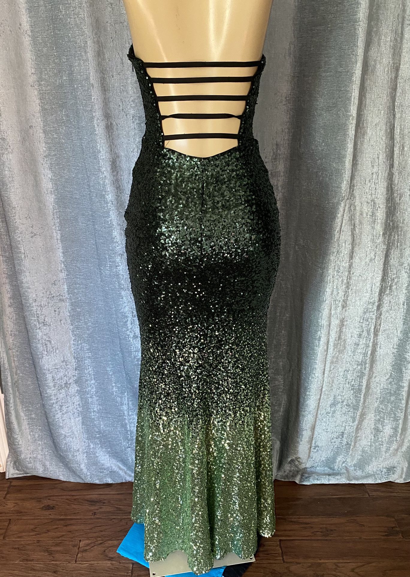 Womend Gorgeous Green Strapless Sequins Long Dress Size 4
