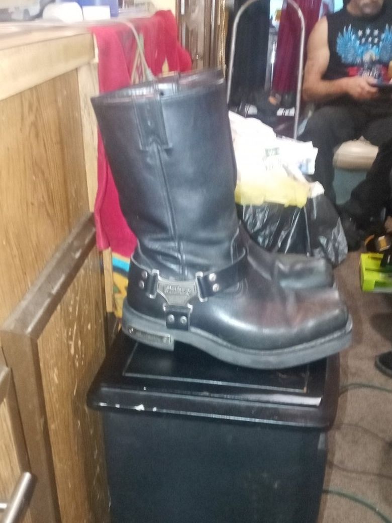 Men Sz 9 Harley Boots