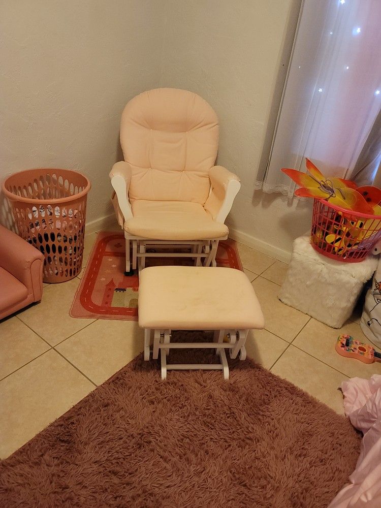Rocker glider chair