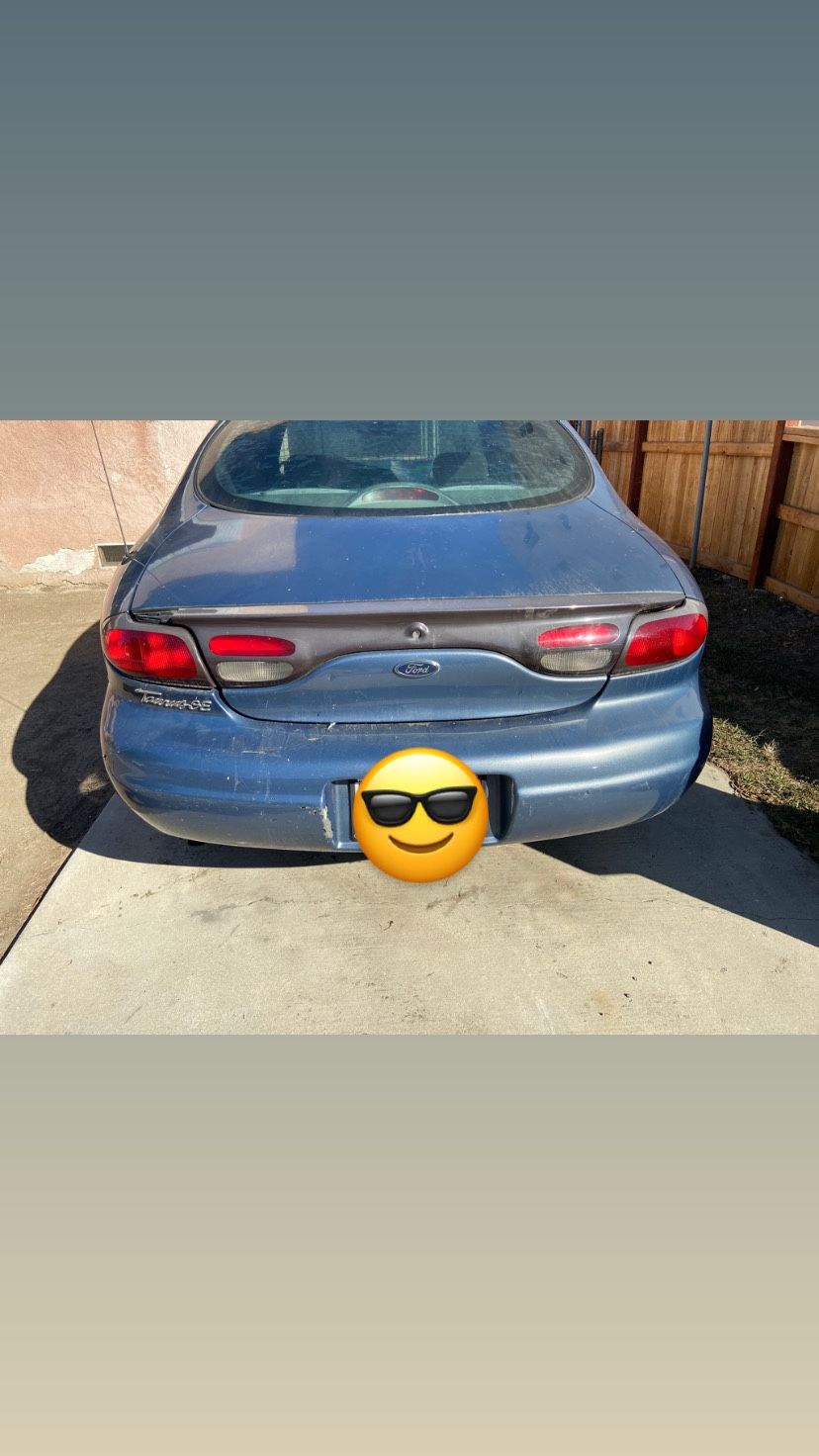 1999 Ford Taurus