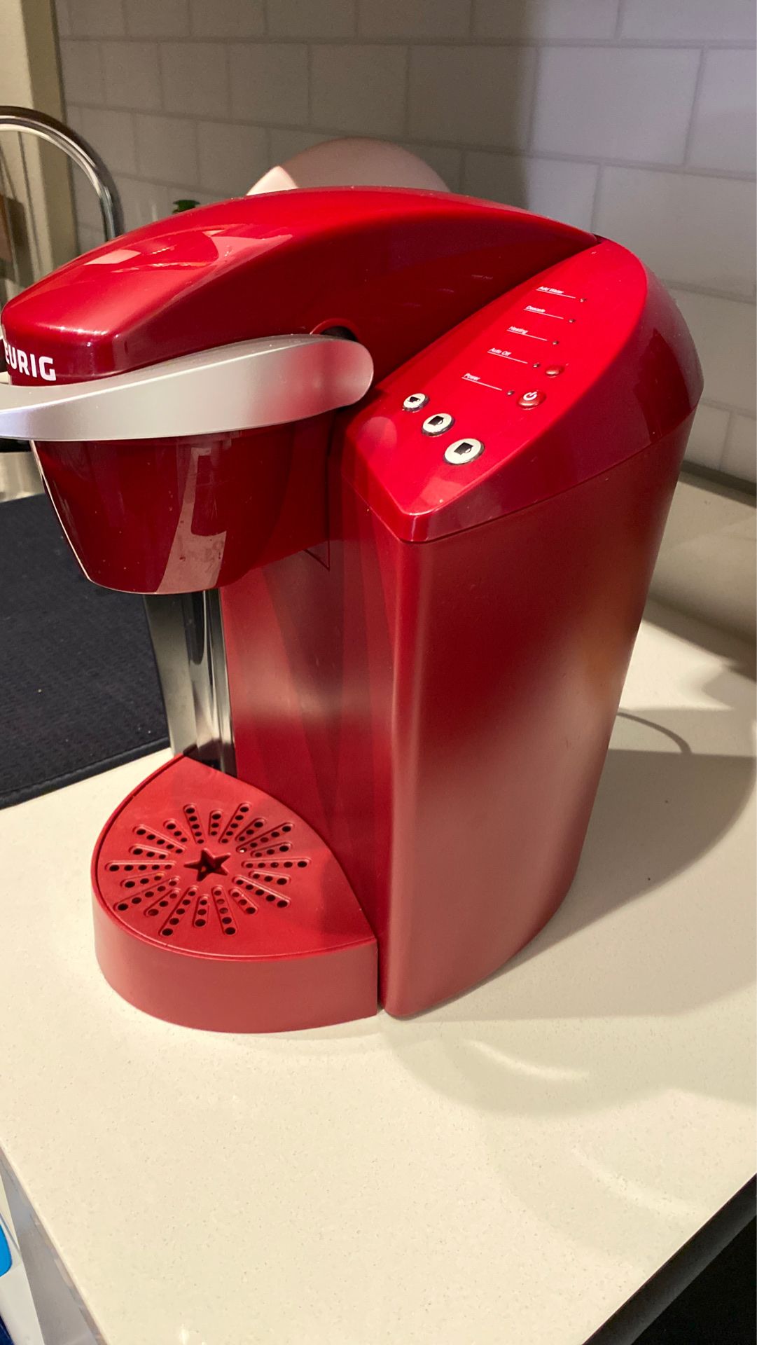 KEURIG red