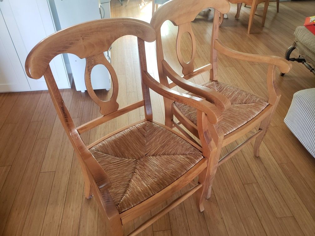 2 Chairs for Sale in Los Angeles, CA OfferUp