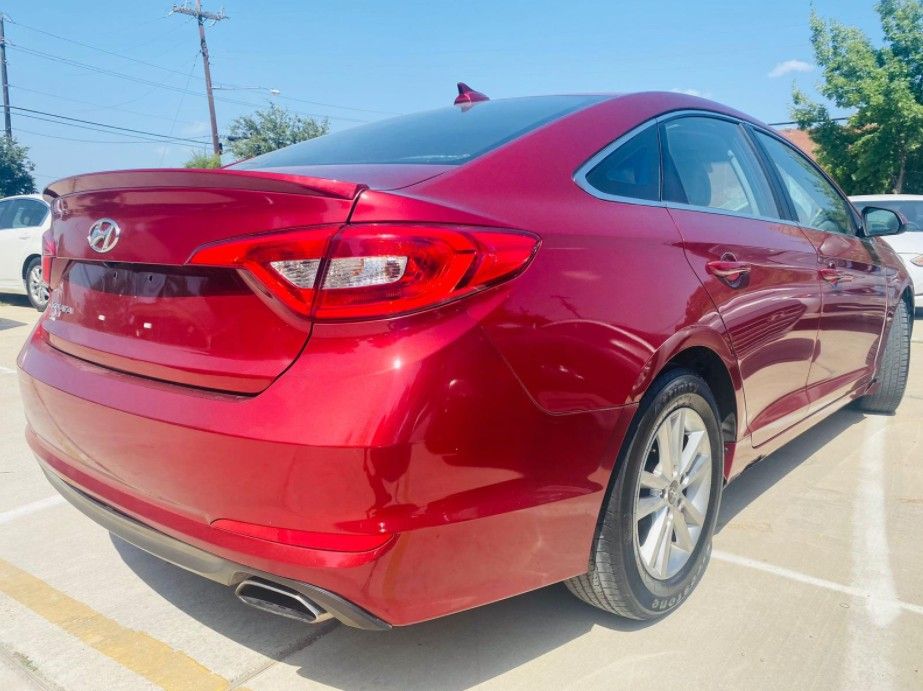Are you looking to finance a used car vehicle?
2016 Hyundai Sonata SE