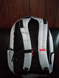 TigerNu AntiTheft Waterproof Backpack Thumbnail