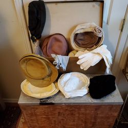 Vintage Storage Box With 8 Ladies Hats And 5 Pairs Of Gloves Sold Pending Pick Up  Thumbnail