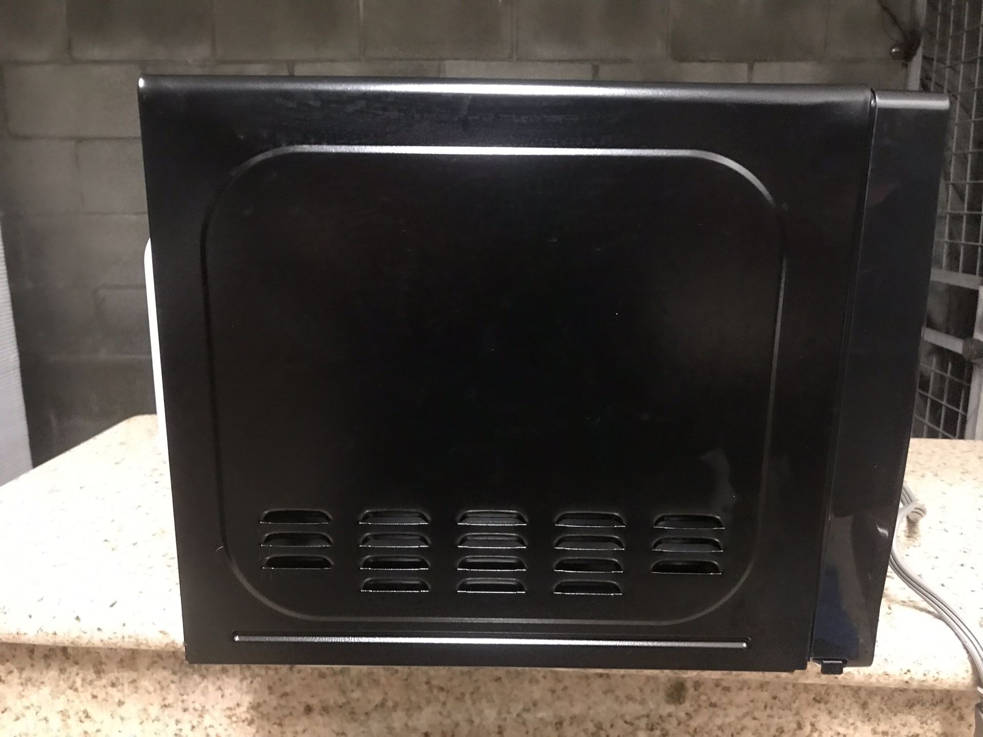 Magic chef MCM 770B1