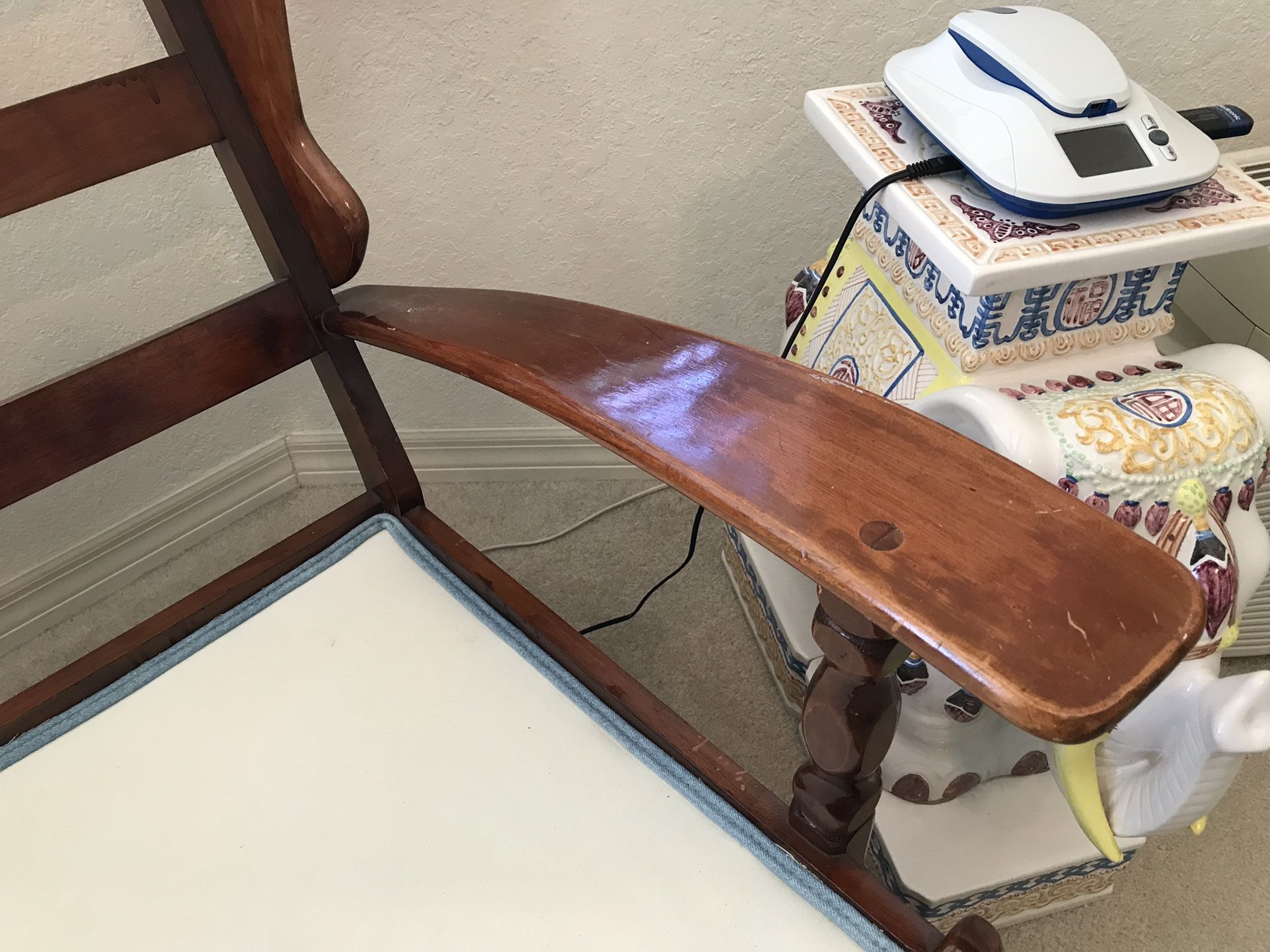 MID-20TH CENTURY QUARTER-SAWN SOLID MAPLE SOFA & CHAIR FOR HOUSE OR ENCLOSED LANAI