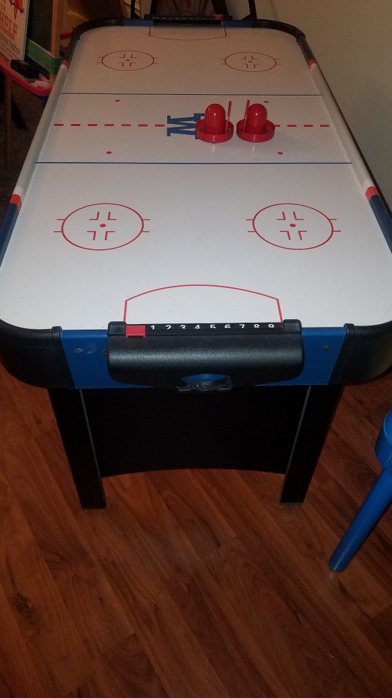 Westminster 42" AirHockey table