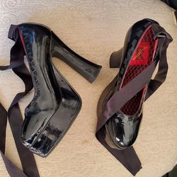 Ladies High Heels 👠. 7.5 Size $10 Thumbnail