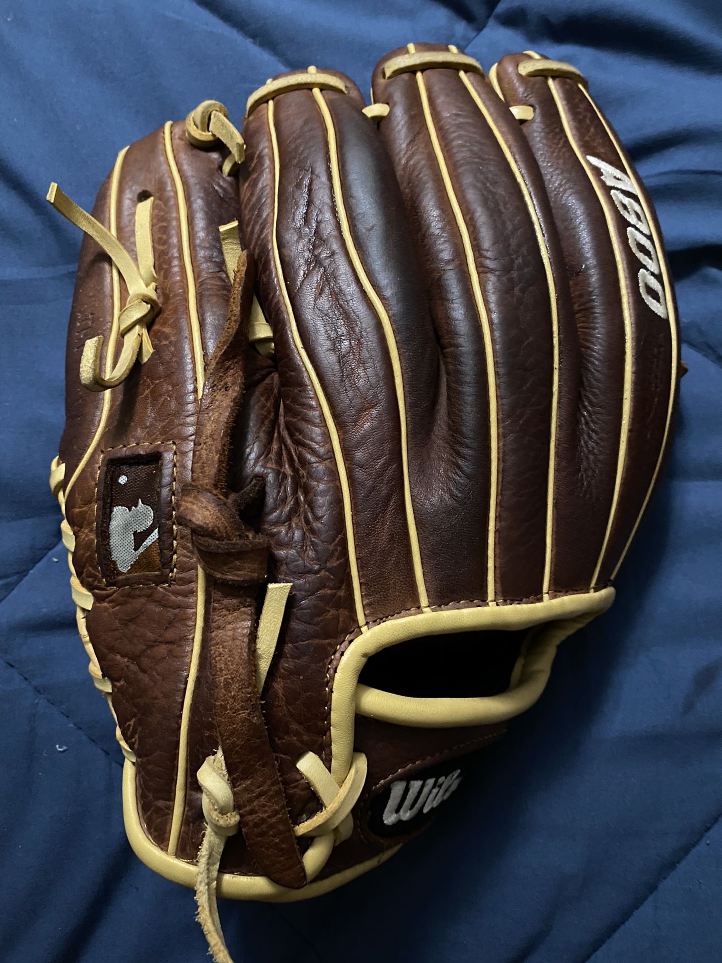 Wilson A800 Baseball Glove