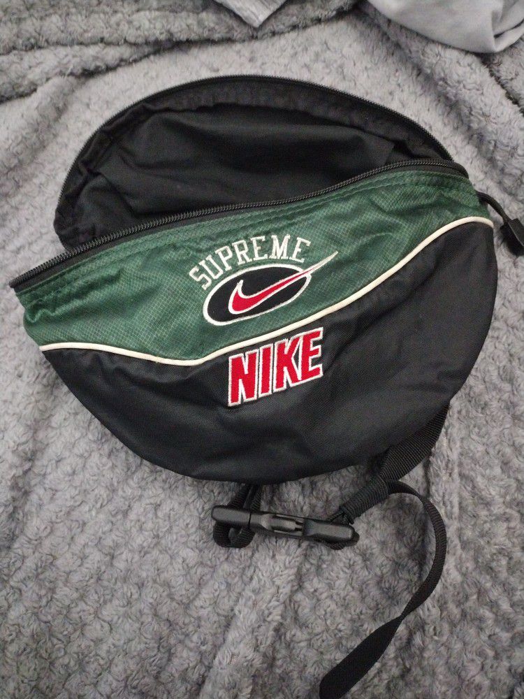 Nike X Supreme Shoulder/Fannypack Collaboration Bag