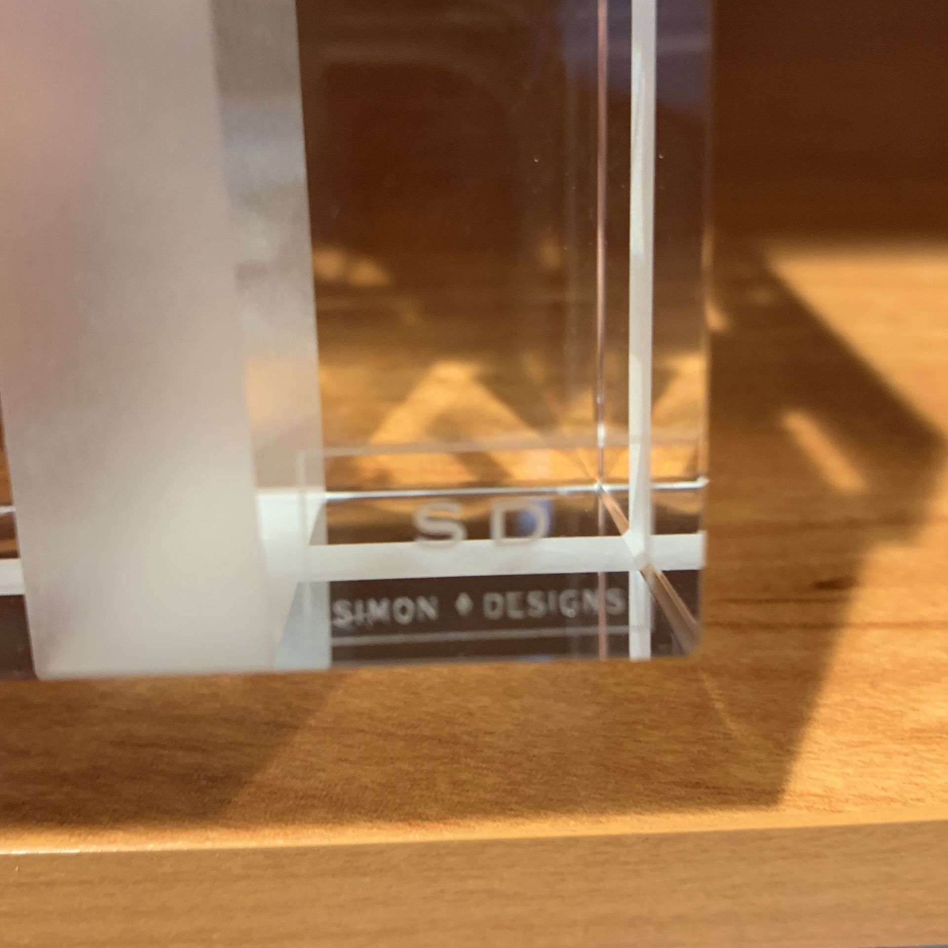 Crystal paperweight/ Solid