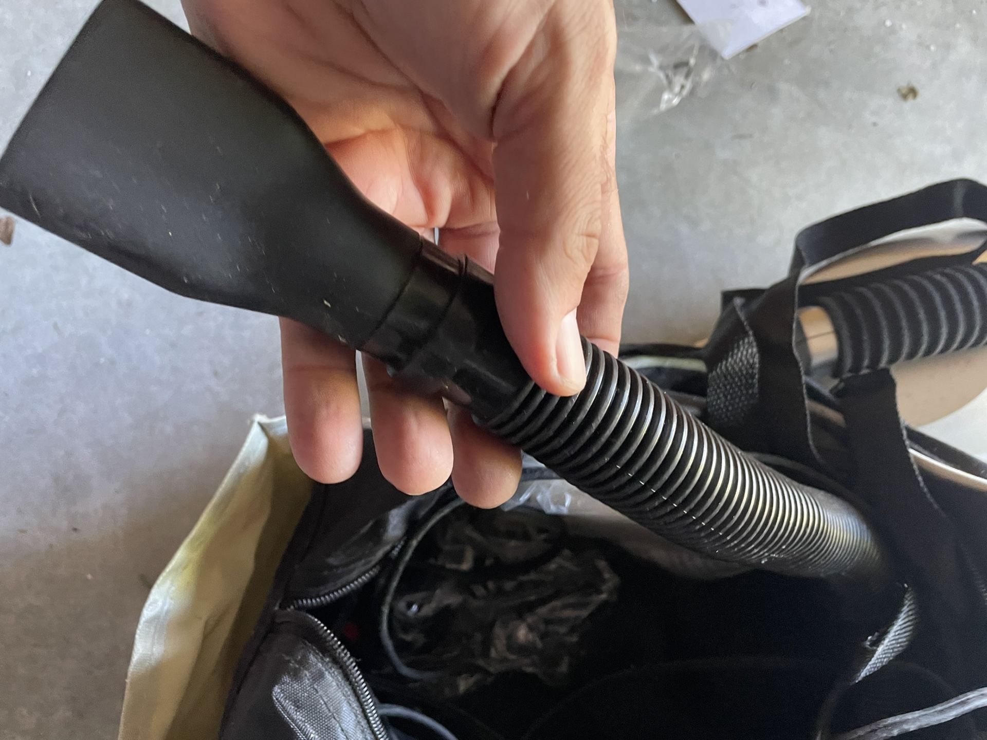 Mini vacuum for car 12 volt power