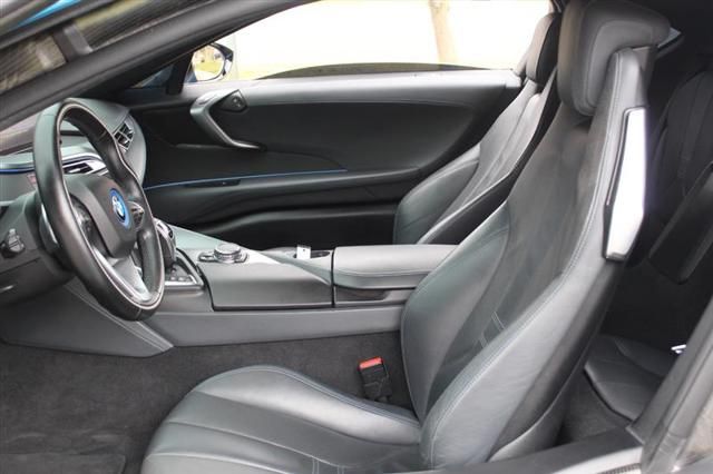 2016 BMW i8