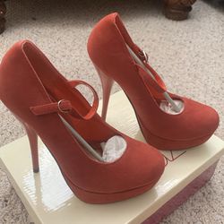High heels - Size 6 1/2 Thumbnail