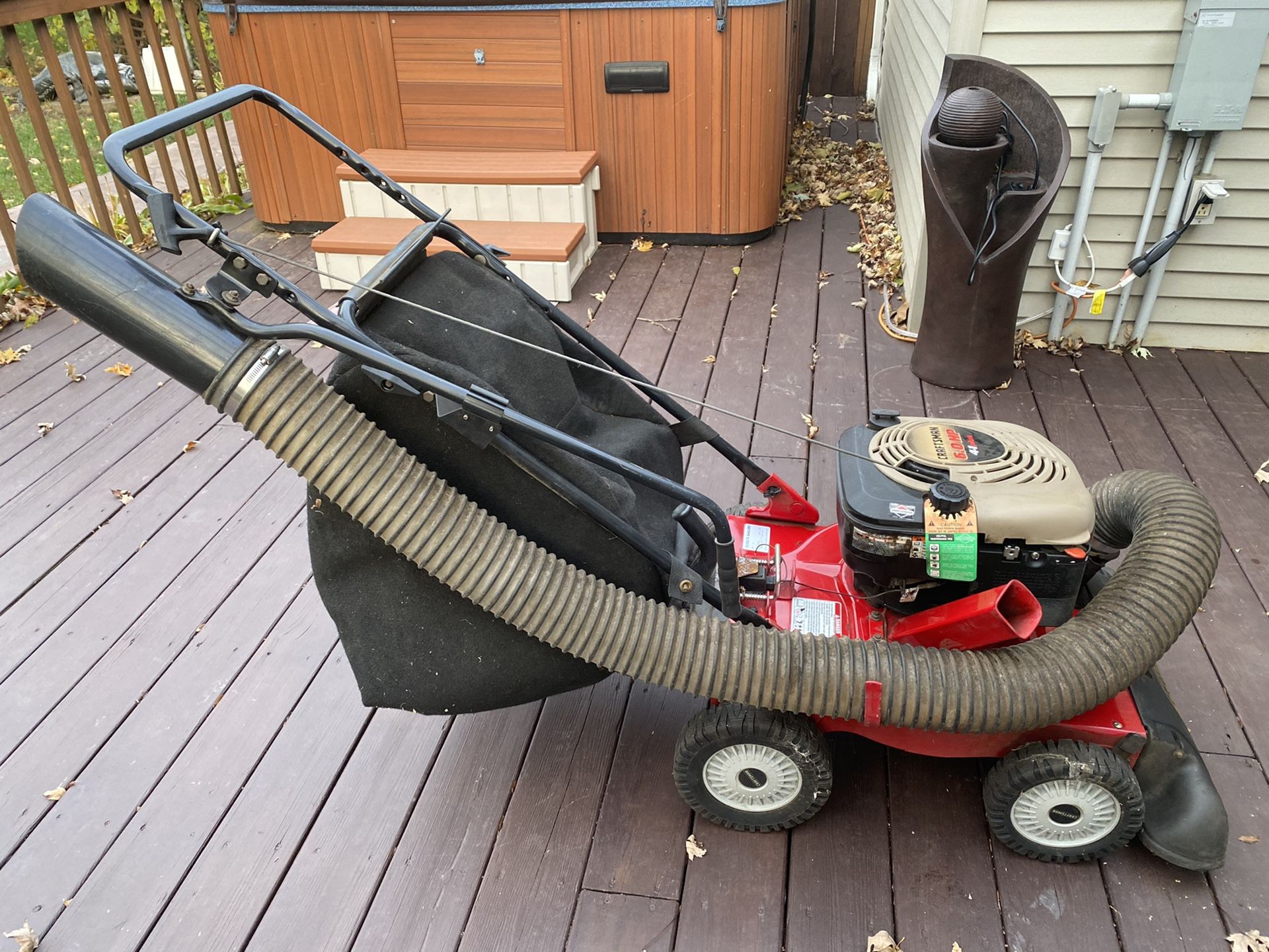 Craftsman Yard 4:1 Machine -Vacuum/Mulcher/Blower/Chipper