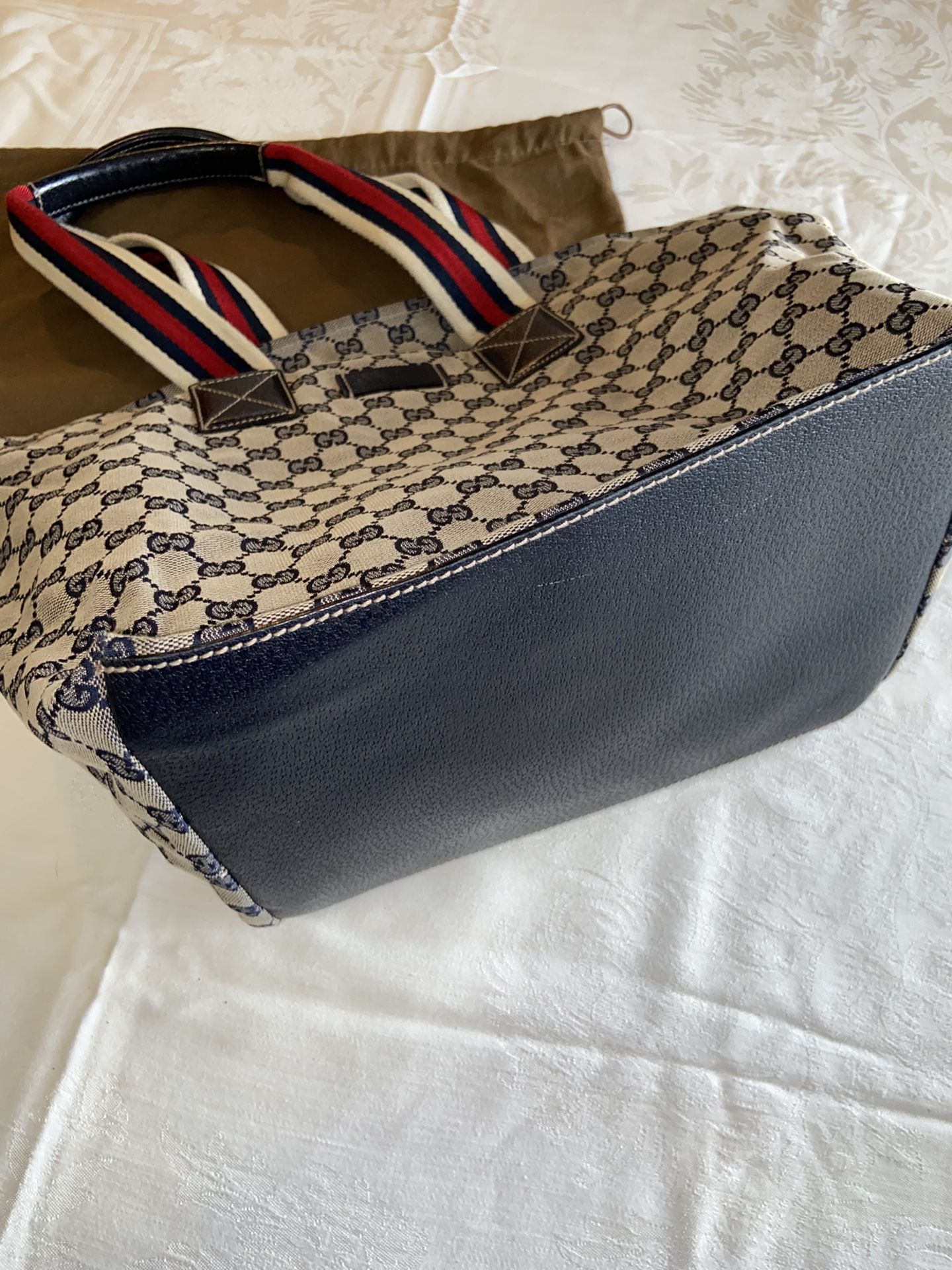 GUCCI Medium Shoulders Bag