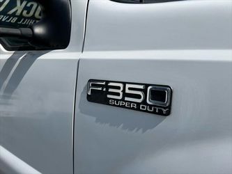2001 Ford Super Duty F-350 SRW Thumbnail
