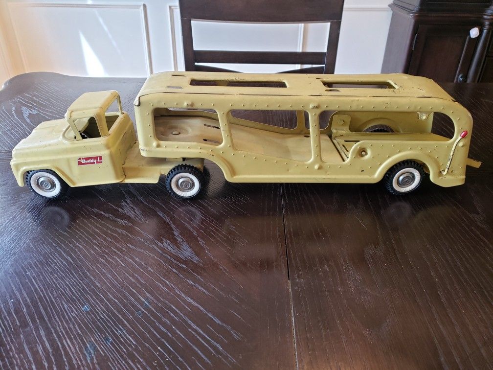 Buddy L car hauler