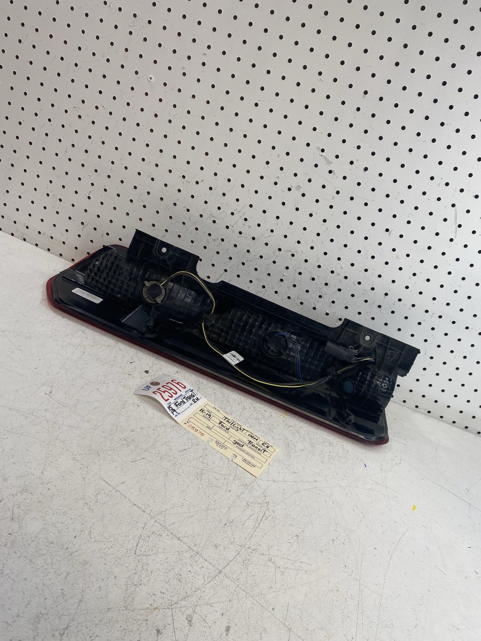 2015 2019 FORD TRANSIT RIGHT SIDE TAIL LIGHT OEM