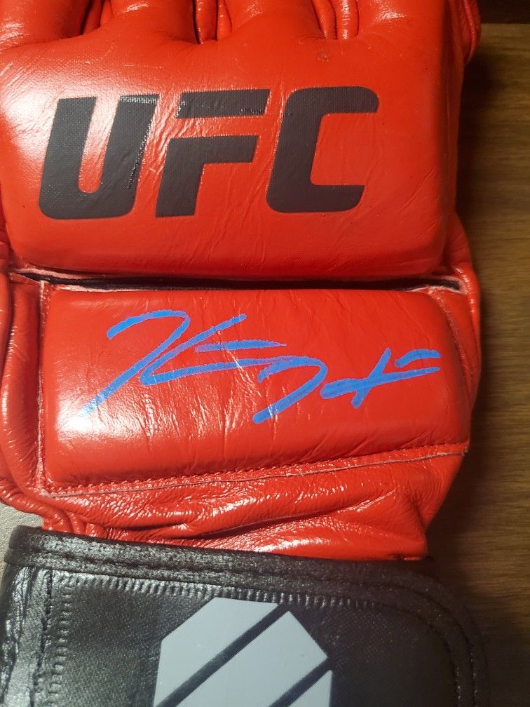 Kevin Holland Signed UFC Glove