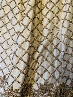 Designer Ivory Traditional Indian Wedding Dress- LIKE NEW Thumbnail