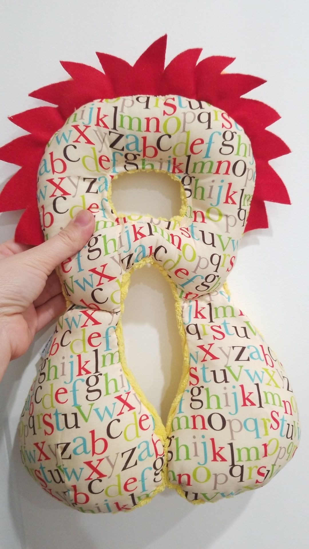 Neck pillow for car ride