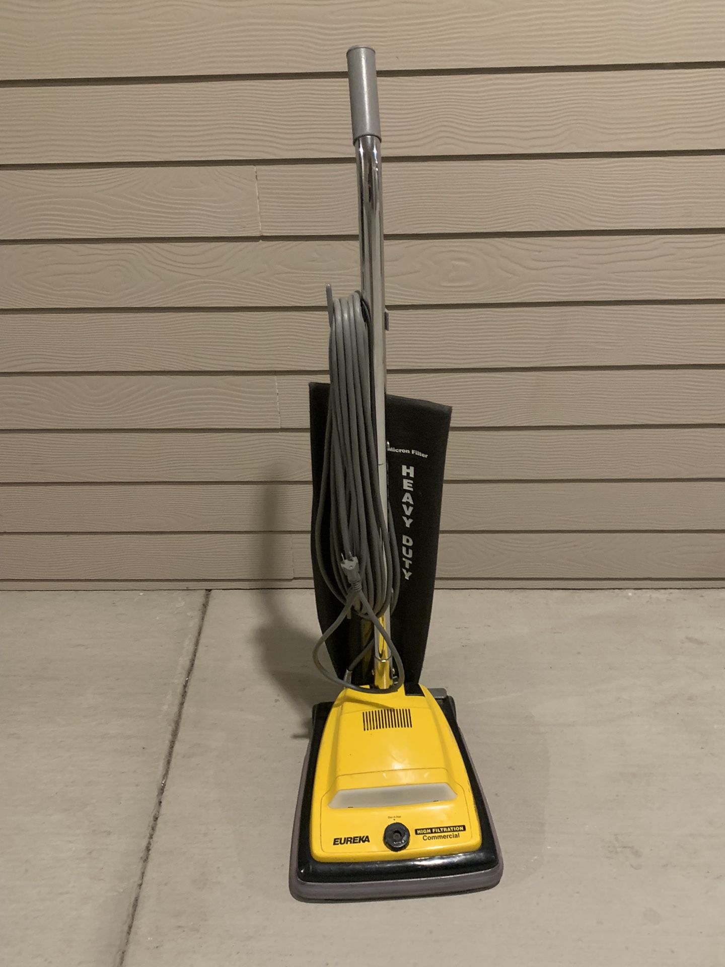 EUREKA HEPA HEAVY DUTY VACUUM