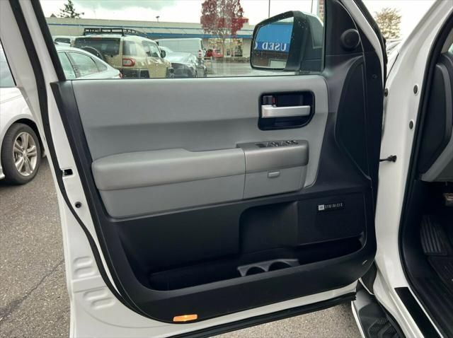 2015 Toyota Sequoia