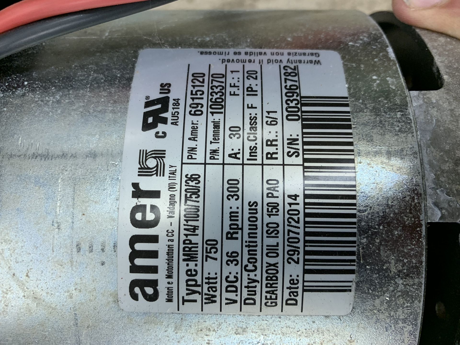 Floor scrubber brush motors