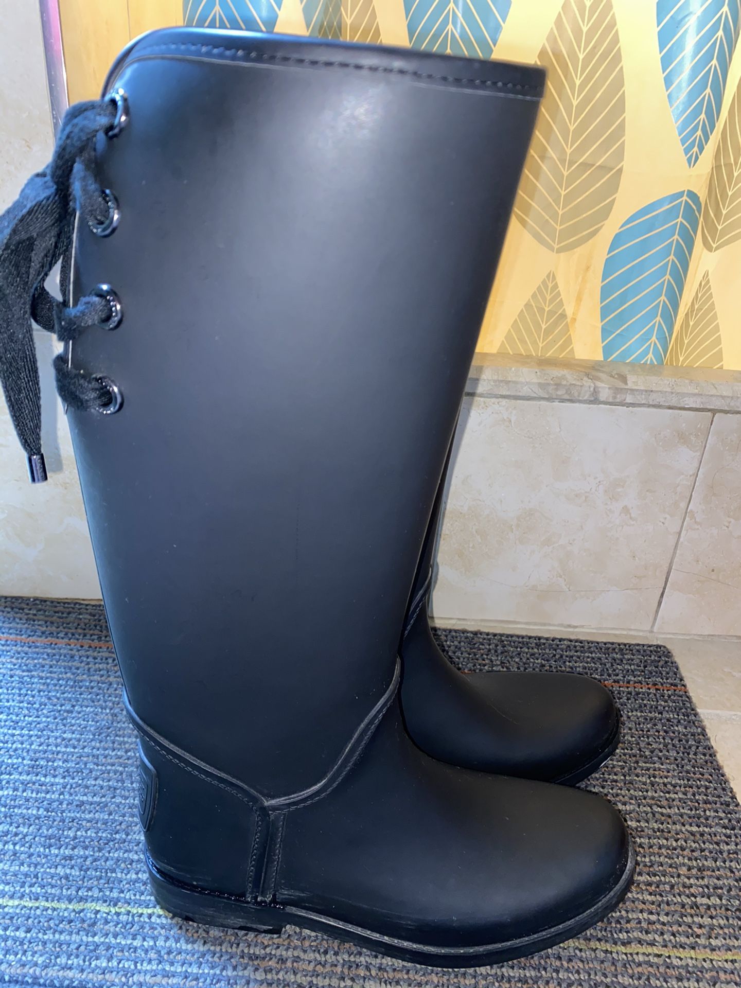Women Coach Tristee Boots