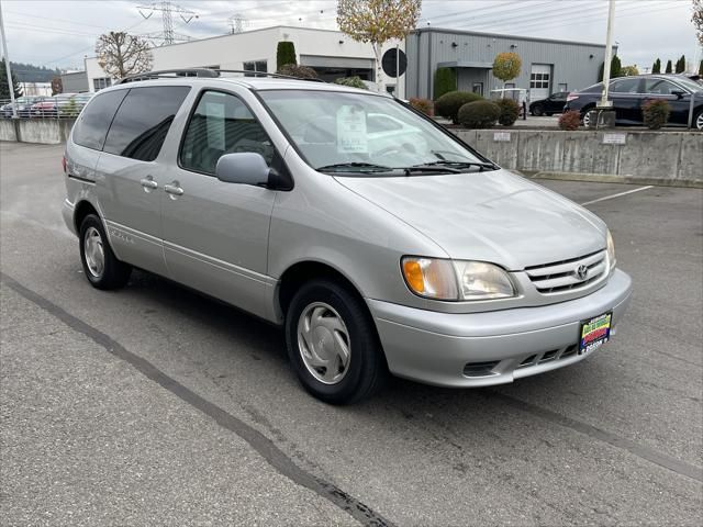 2002 Toyota Sienna