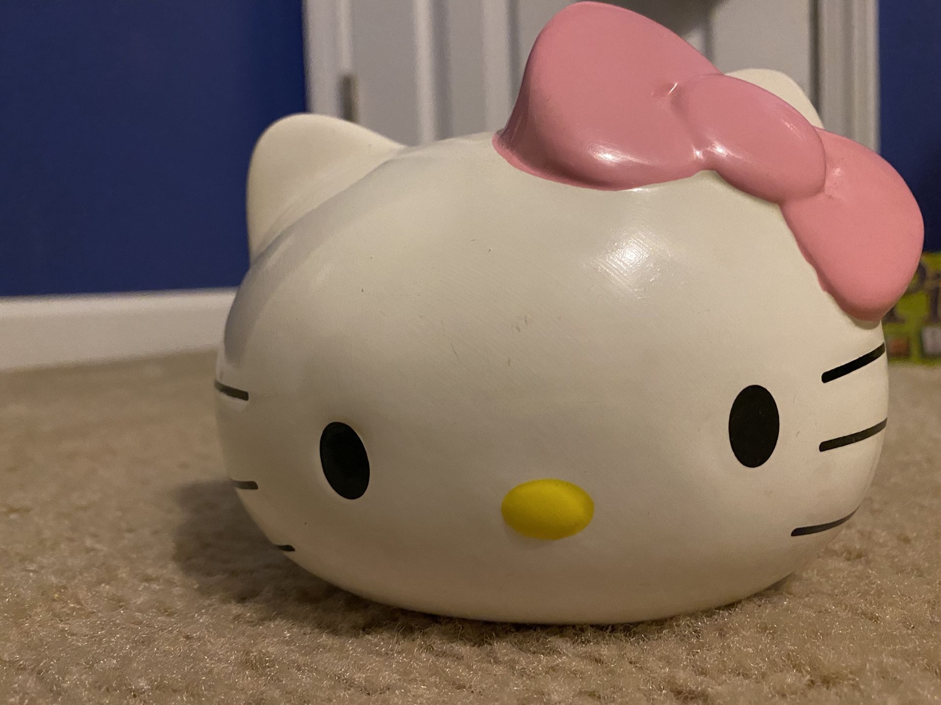 Hello Kitty piggy bank