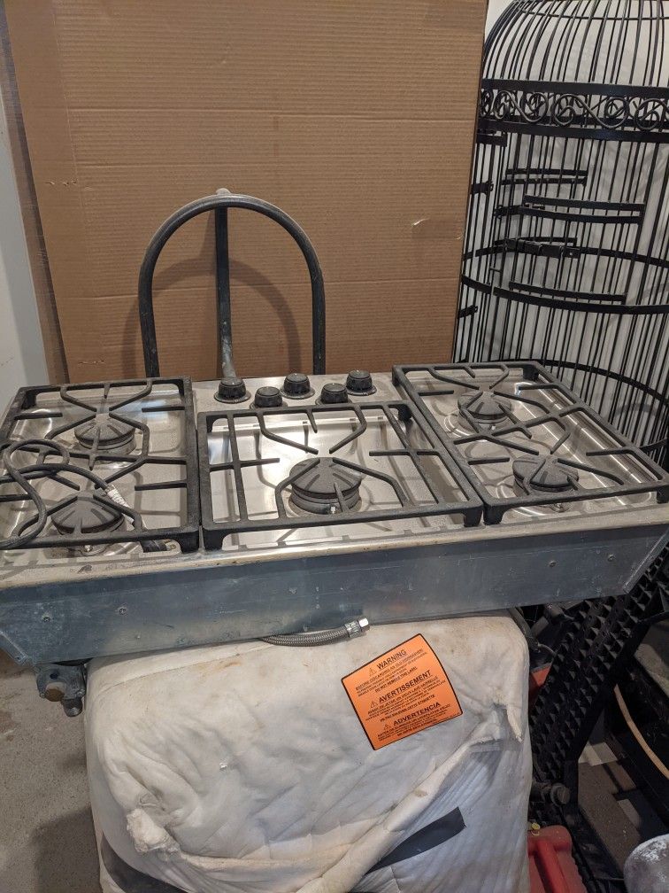 In Counter 5 Burner Stove..