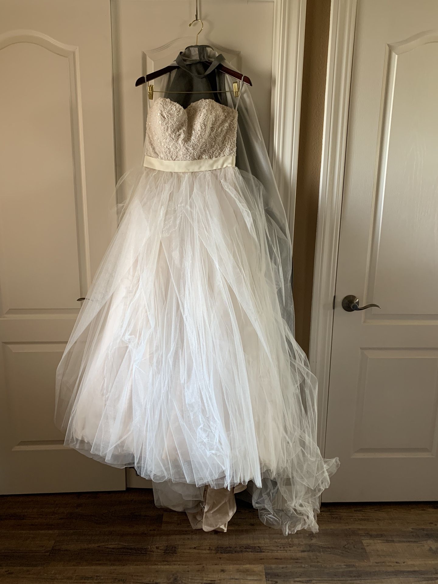 Wedding Dress Size 8