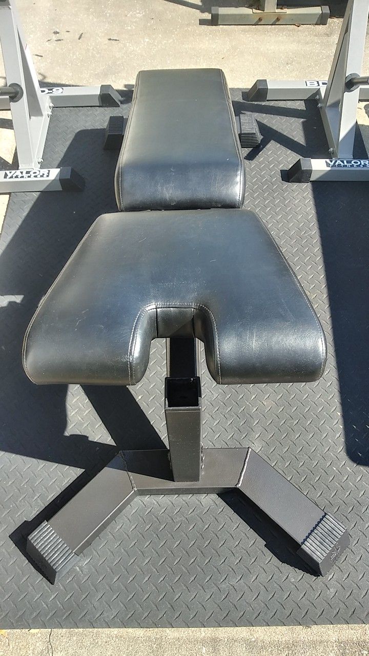 Squat Rack Bench Press Combo With Commercial Nautilus Weight Bench $700 Gets It
