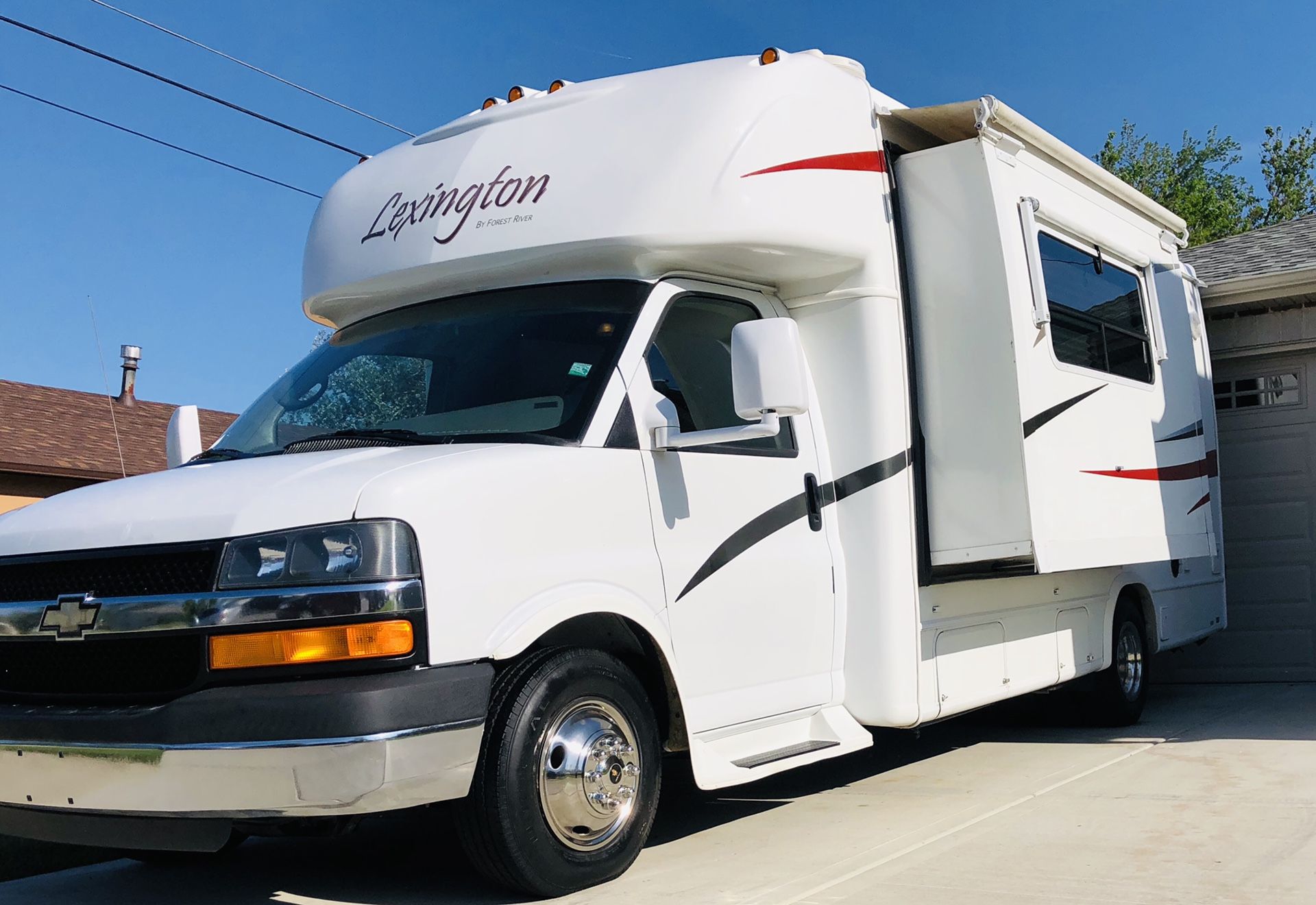 2007 Chevrolet Class B motorhome Lexington Slide out