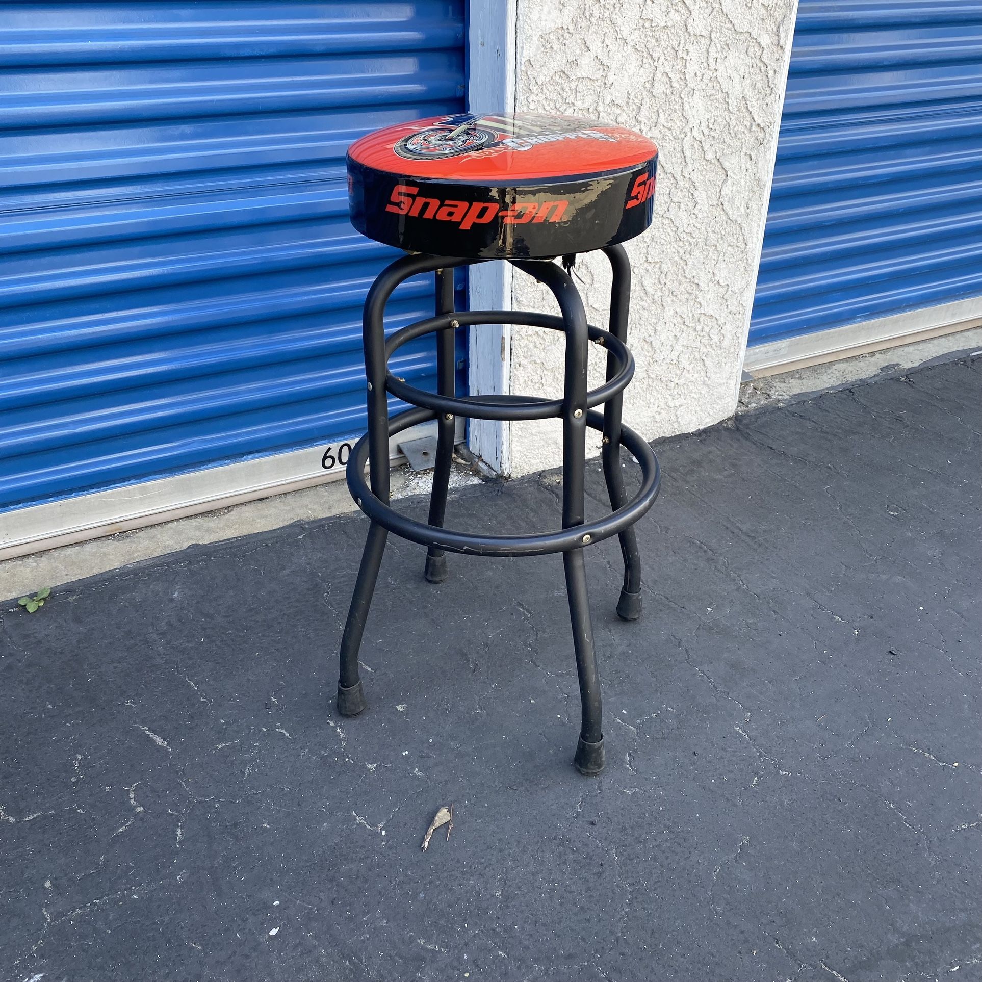 Snap-On Chopper Shop Stool With Black Legs.