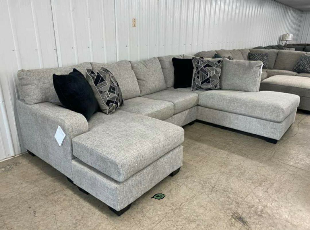 🪶💲39 Down Payment.  SAME DAY DELIVERYMegginson Storm LAF Sectional

by Ashley Furniture