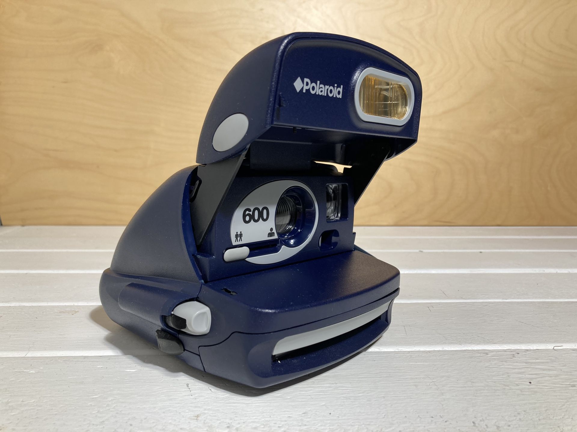 Polaroid 600 Instant Film Camera
