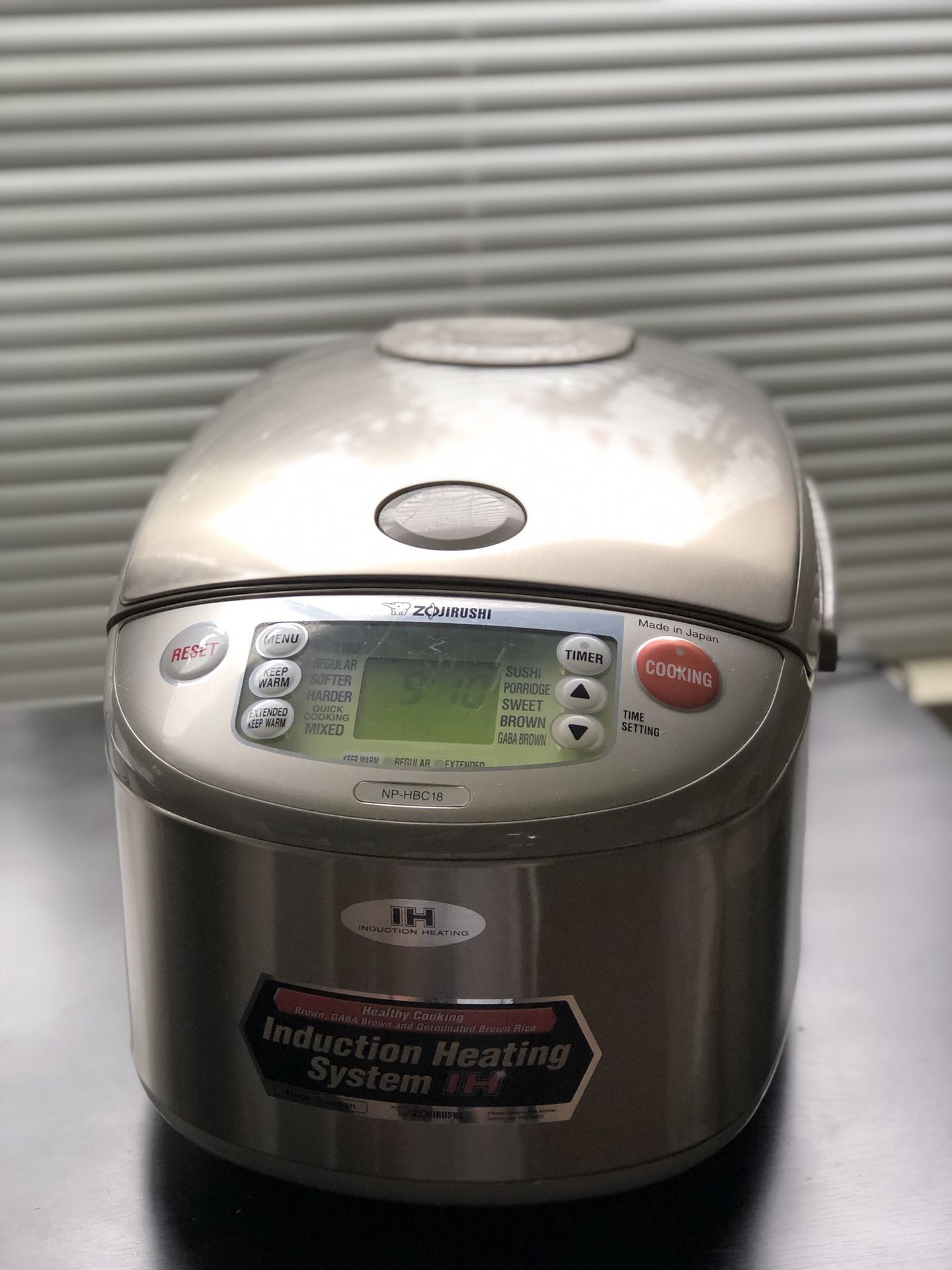 Zojirushi 10 cup IH Rice Cooker NPHBC18 for Sale in Los Angeles, CA