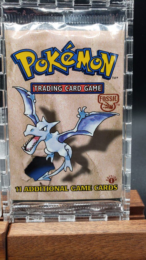 1999 1st Edition Fossil Pokemon Booster Pack