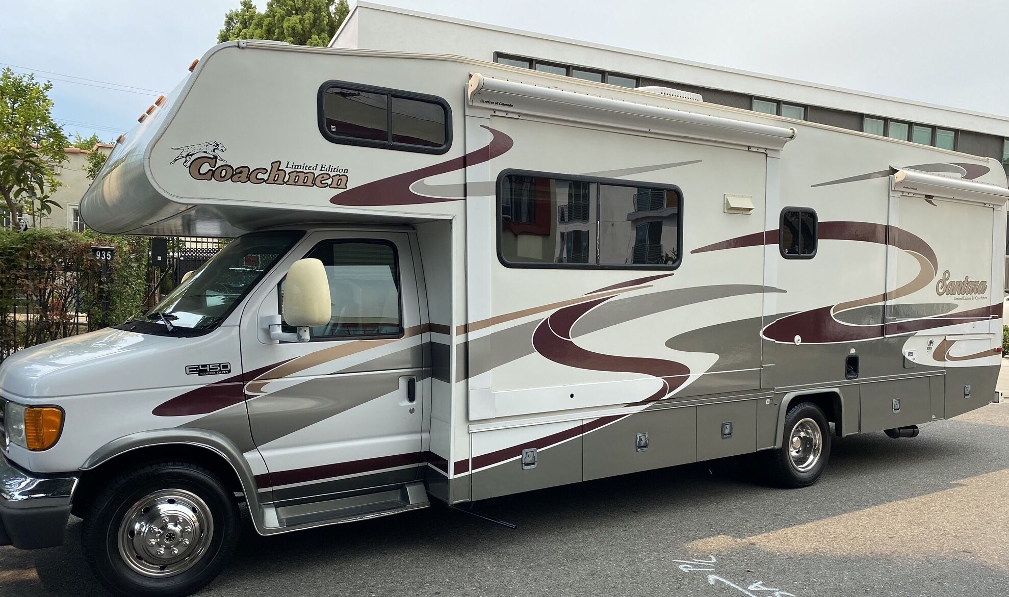 2005 Coachmen Santara RV