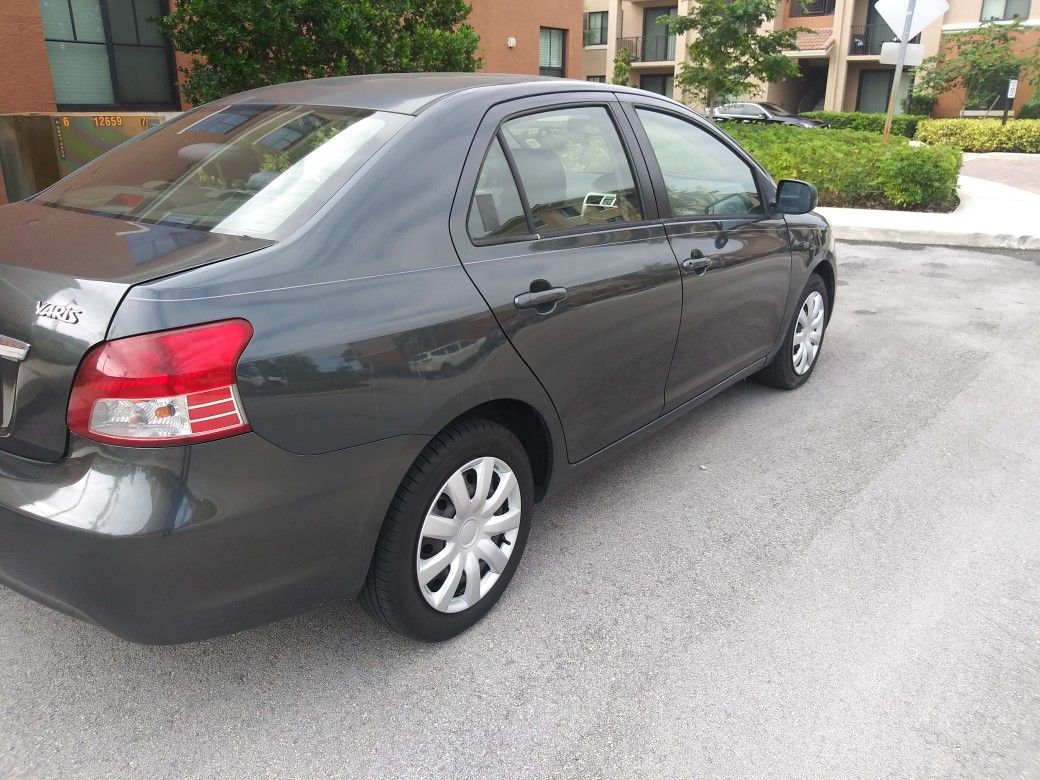 2008 Toyota Yaris