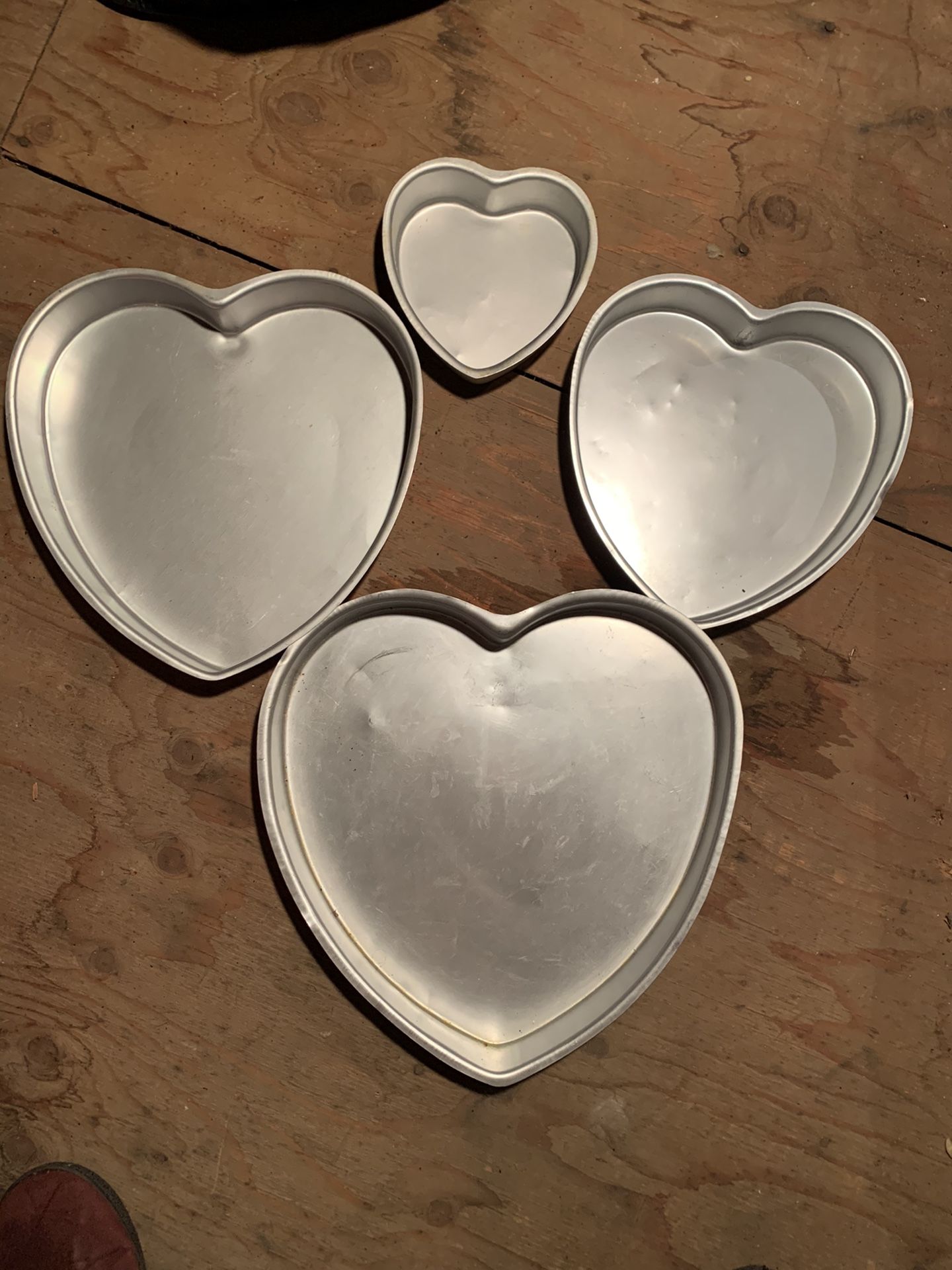 Wilton Heart Baking Pan Set