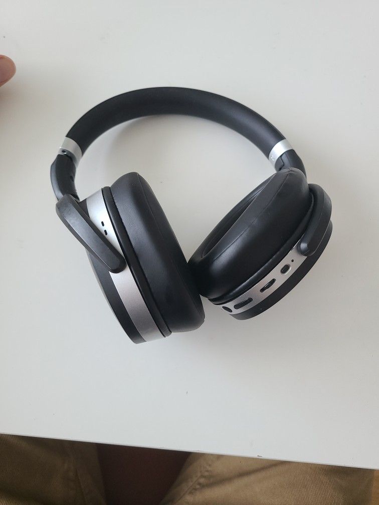 SENNHEISER HD 4.50 Bluetooth Wireless Headphones